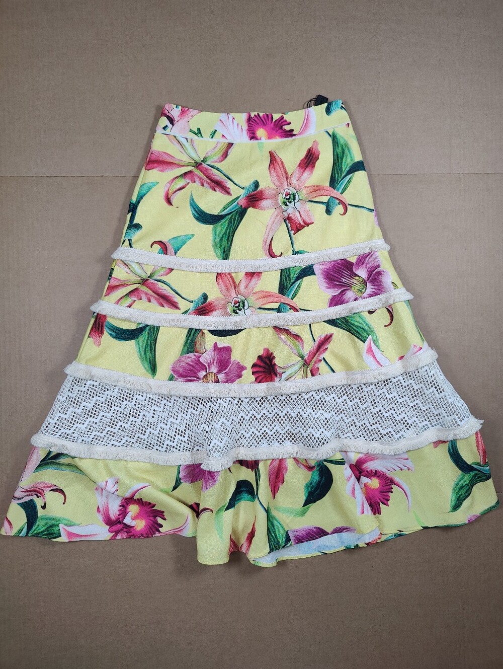 NWT PatBo Laelia Fringe Trim Canary Yellow Floral Midi Skirt Size 0 Retail 495$